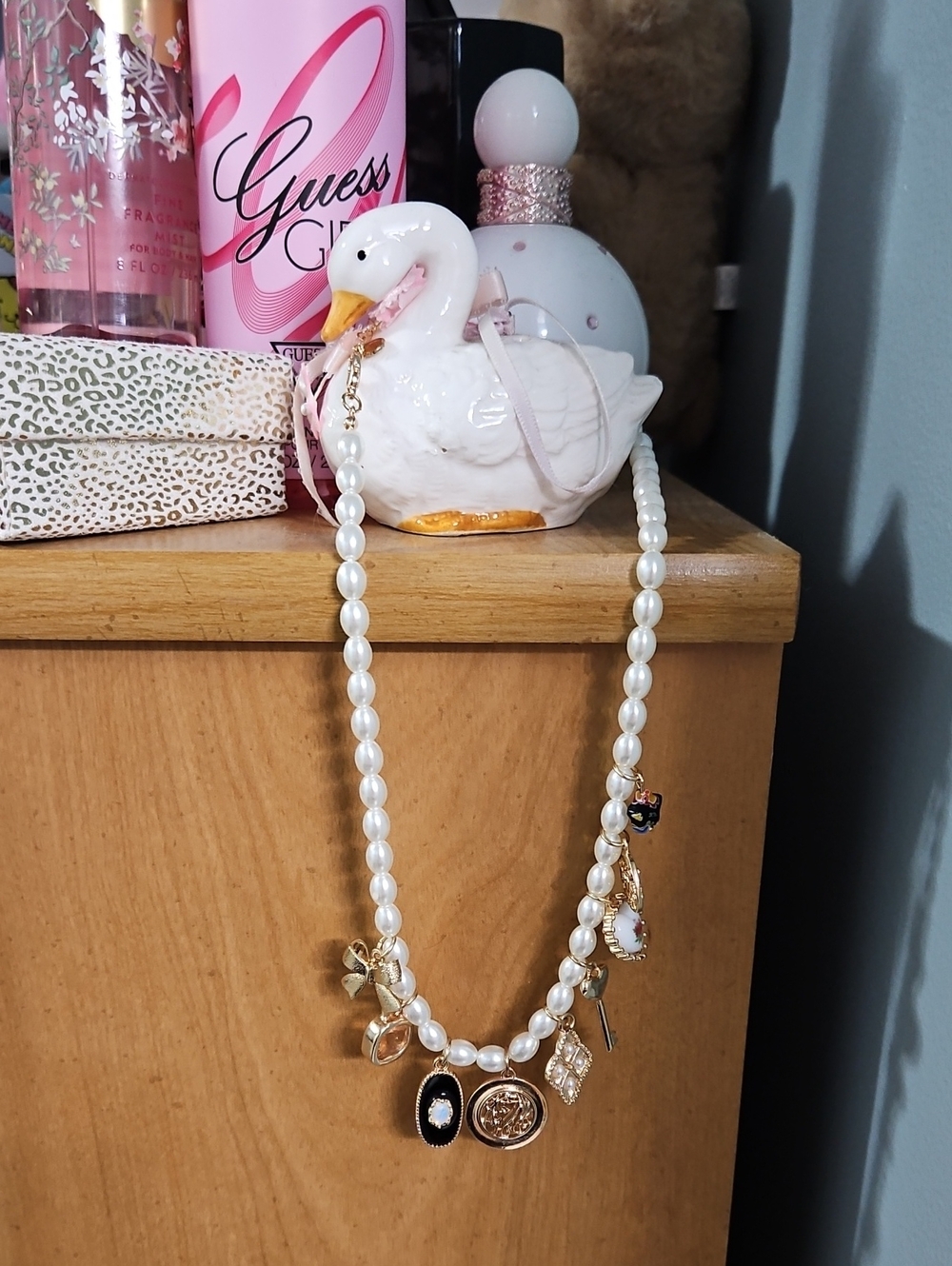 Trendy Faux Pearl Charm Necklace